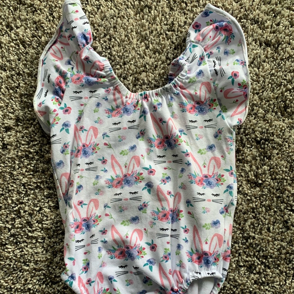 9month glitter sleeves leo